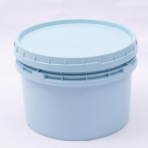 Plastic drum