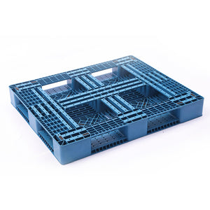 plastic pallet